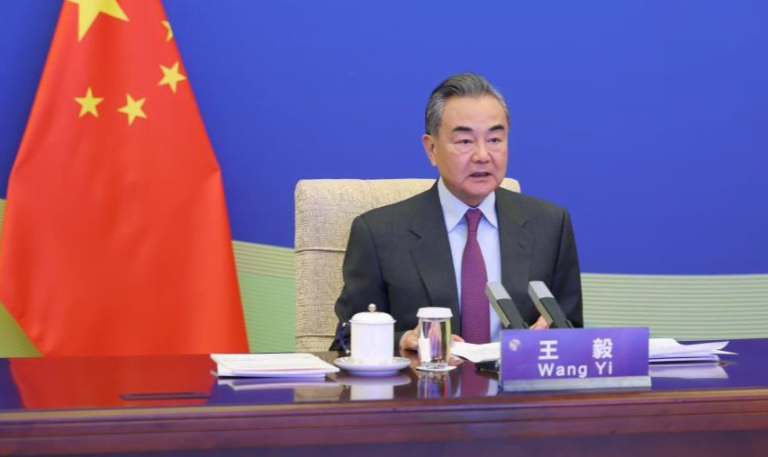 China substitui chanceler ‘desaparecido’ por diplomata de confiança do presidente Xi