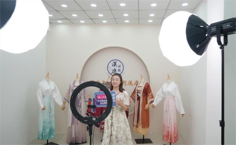O desenvolvimento da indústria do Hanfu impulsiona a revitalização das áreas rurais