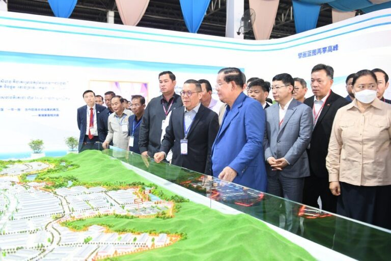 Iniciativa do Cinturão e Rota da China promove desenvolvimento de infraestrutura e conectividade entre os continentes, diz estudioso cambojano