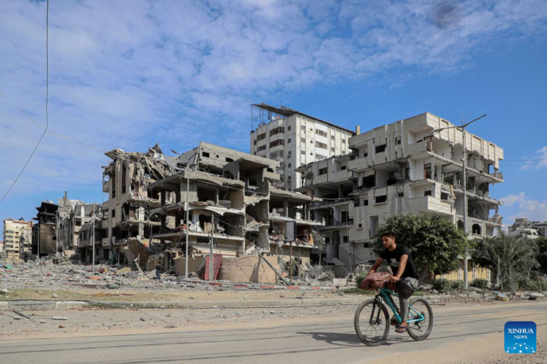 Ataque a hospital em Gaza gera protestos e reforça ideia de genocídio