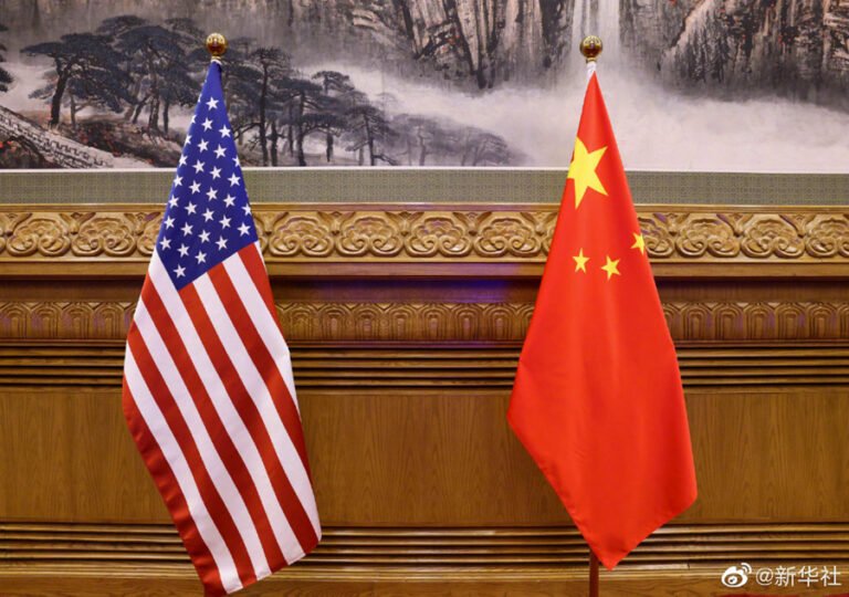 Chefes militares dos EUA e da China falam pela 1ª vez em mais de 1 ano