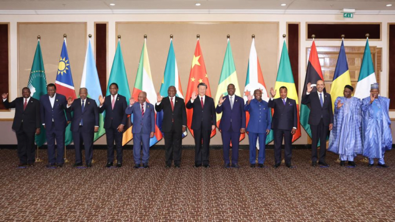 Levantes e aproximação com a China: países africanos podem trilhar caminho de mais prosperidade a partir de 2024