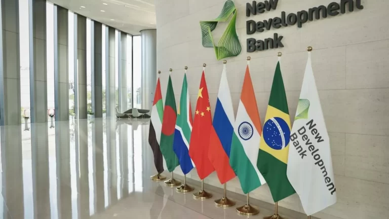 Do Sul Global para o Sul Global: banco do BRICS se consolida como alternativa ao sistema ocidental
