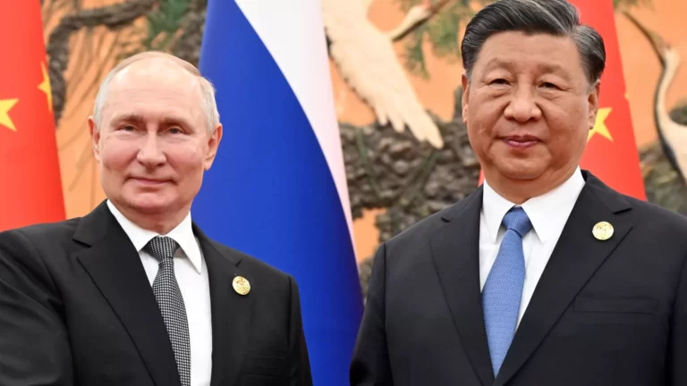 Em telefonema abrangente, Putin e Xi concordam em não aceitar pressão política e militar dos EUA