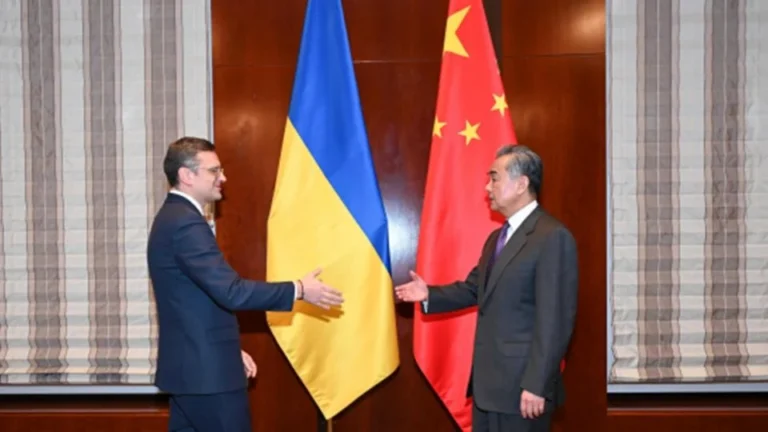 China segue comprometida com as negociações para paz na Ucrânia
