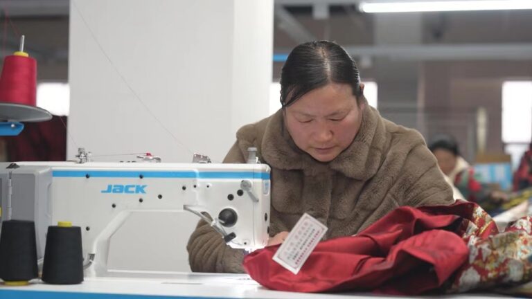 O Novo Vento Leste Trazido pelo Hanfu de Lao Youwei