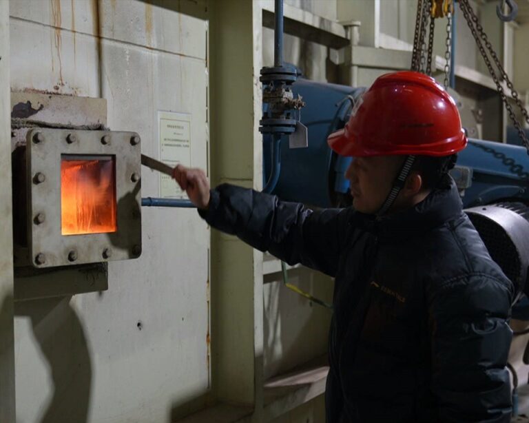 400 toneladas de lixo se transformam em “luz para milhares de lares