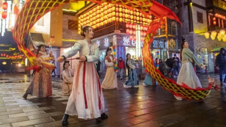 Hanfu: trajes tradicionais resgatam cultura tradicional chinesa