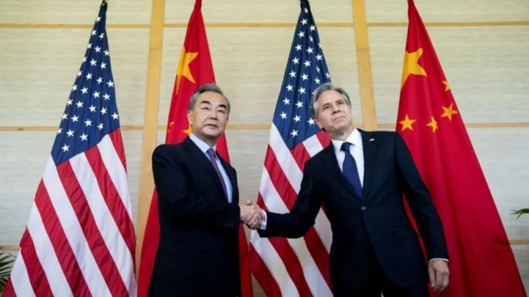 China antecipa assuntos que vai tratar com Antony Blinken em visita ao país
