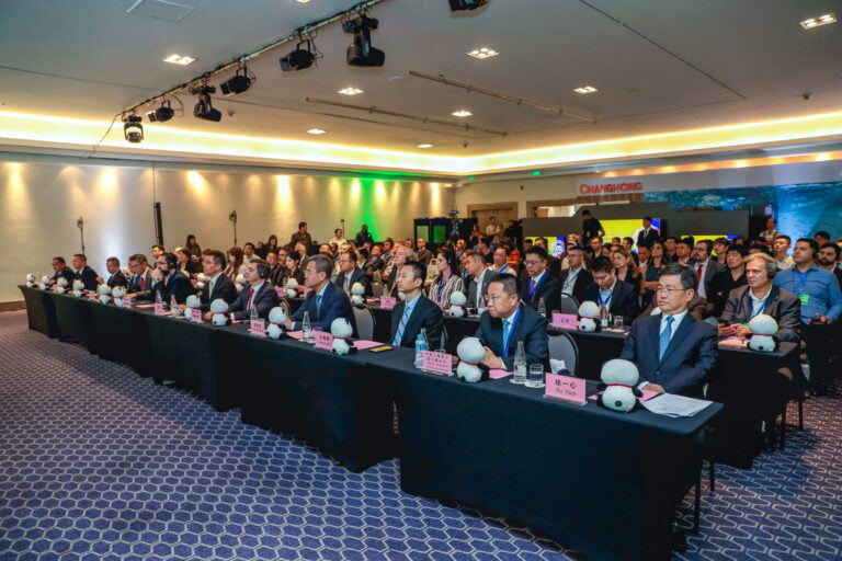 A Província de Sichuan estreita laços comerciais com  Brasil