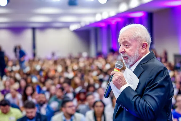 A imprensa antidemocrática e antipovo: como a mídia hegêmonica atende os interesses da elite