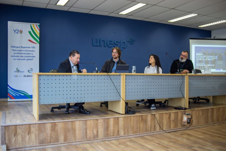 Mesa do G20 discutiu desafios da inclusão de jovens no mercado de trabalho global
