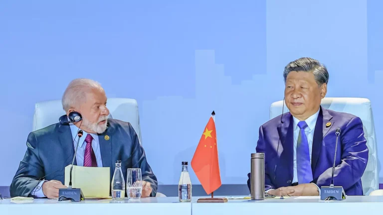 Mídia: nomeação de diplomata brasileiro em Taiwan pode abalar ‘lua de mel’ entre Brasil e China