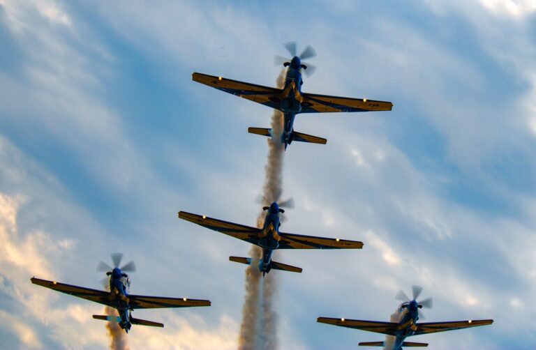 China, Rússia e EAU mostrarão suas conquistas na aviação em Show Aéreo no Egito