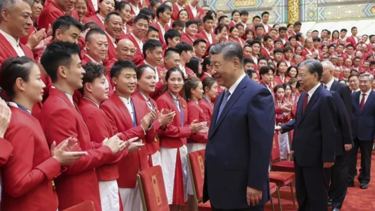 Xi Jinping elogia atletas olímpicos da China por conquistas em Paris
