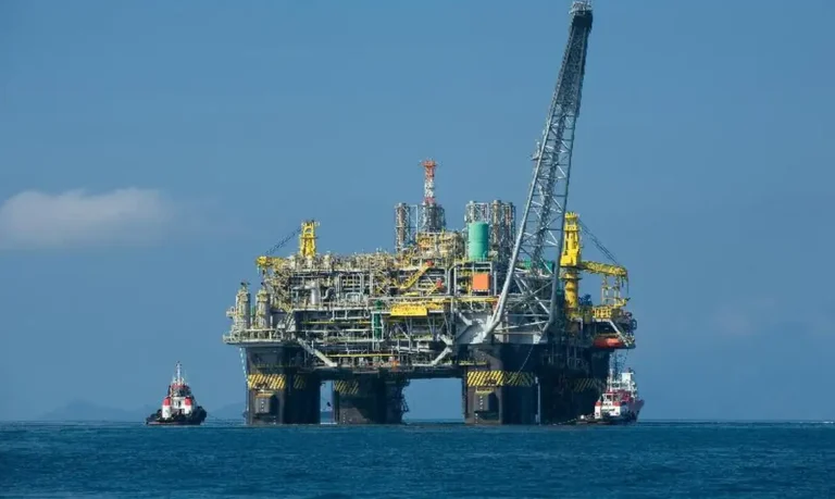 Brasil tomará medidas para alavancar produção de petróleo em 2025