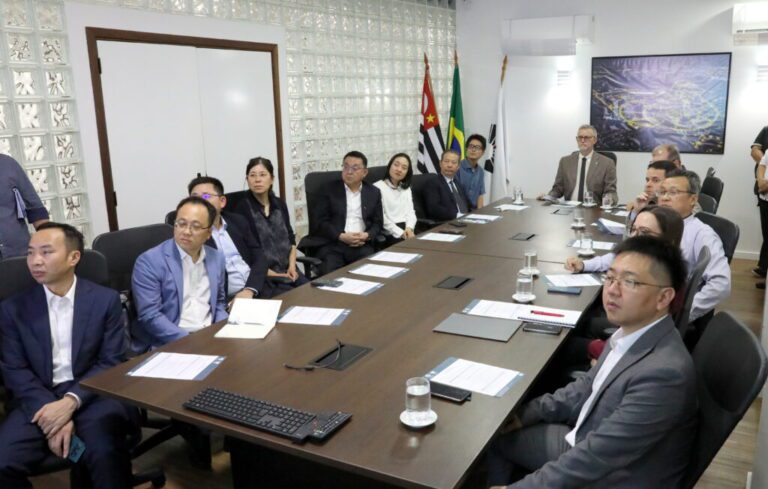 Unicamp e universidade chinesa assinam acordo de cooperação