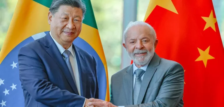 Lula reforça aliança estratégica com a China e defende nova ordem global baseada no multilateralismo
