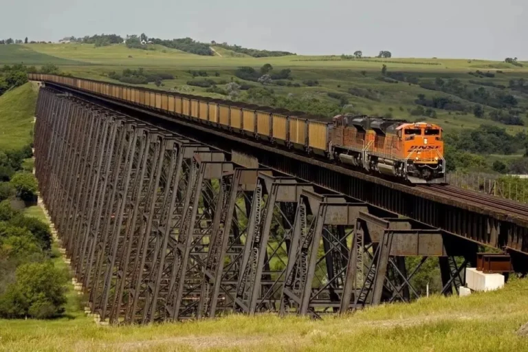 Brasil e China avançam em negociação para construção da ferrovia bioceânica