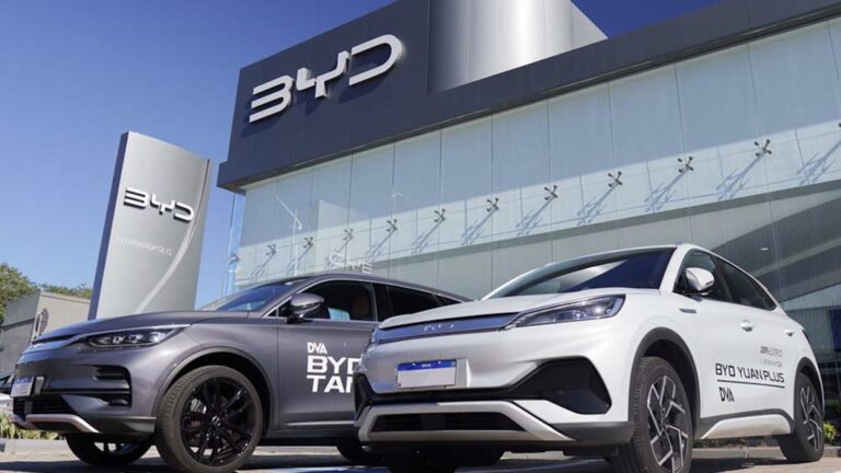 BYD reduz preços na China e aquece disputa global por carros elétricos