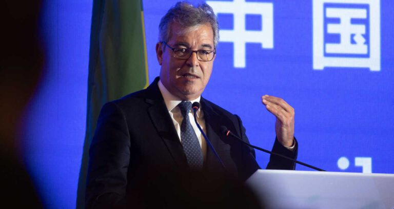 China é parceira estratégica insubstituível do Brasil, afirma Jorge Viana
