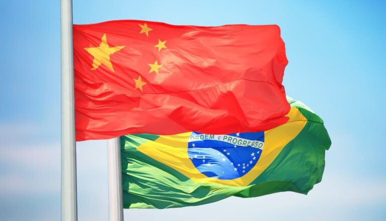 China libera visto gratuito para brasileiros e impulsiona turismo bilateral