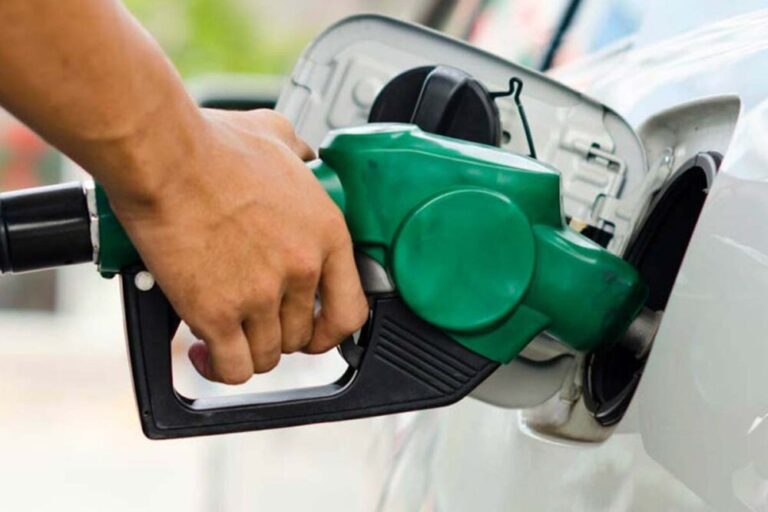 Redução no preço da gasolina pela Petrobras alivia pressão inflacionária no Brasil