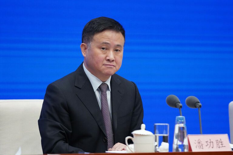 China propõe nova ordem financeira global baseada em múltiplas moedas