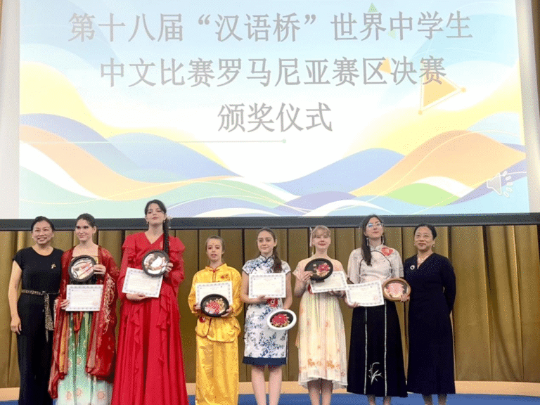 Peônias de Dingtao encantam a final do “Ponte de Chinês” na Romênia com cultura e tradição