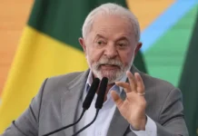 Lula reforça busca por moeda alternativa ao dólar em meio a tensão comercial com os EUA