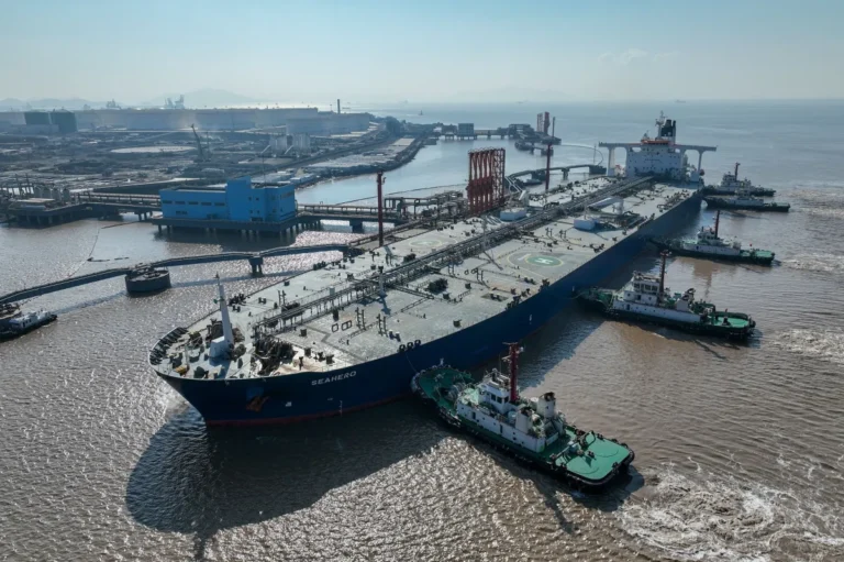Refinarias chinesas ampliam compras de petróleo brasileiro para reativar usinas em Shandong