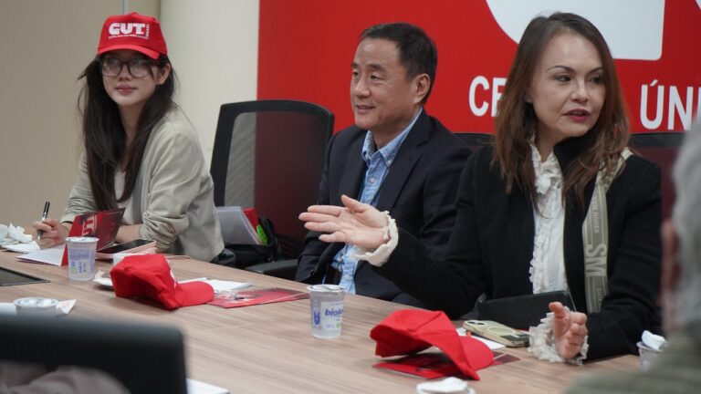 CUT e federação sindical chinesa aproximam agendas sobre trabalho digital