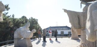 Mídia estrangeira visita Qingdao e descobre o apelo cultural da Nova Área da Costa Oeste