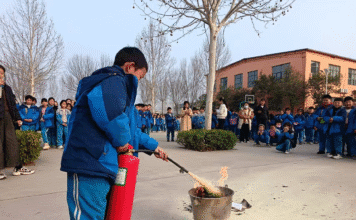 Exercício Prático Leva Segurança Contra Incêndio para Dentro da Escola