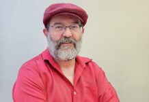 Mais espaço para livros chineses