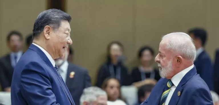 Internet via satélite e radioastronomia colocam cooperação espacial China–Brasil em nova órbita