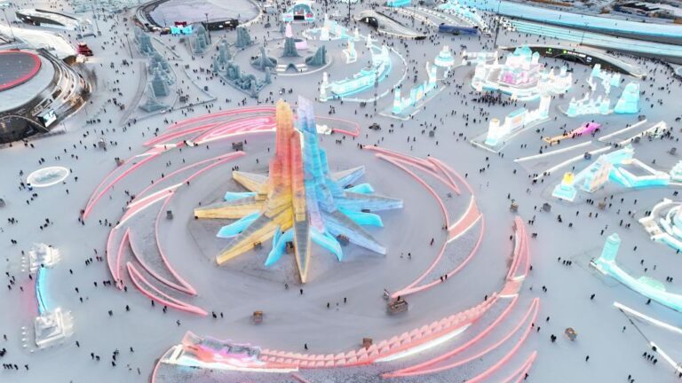 Harbin inaugura maior parque temático de gelo e neve do mundo e consolida vocação turística de inverno