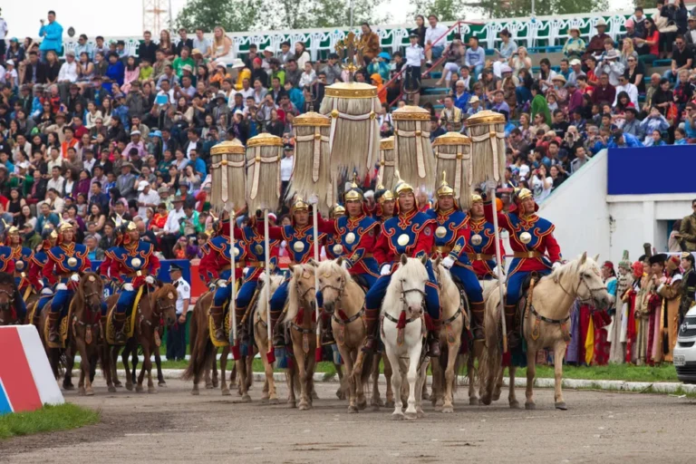 Narrativas de Subei: Naadam – Uma Celebração em Meio a Montanhas Nevadas e Pastagens