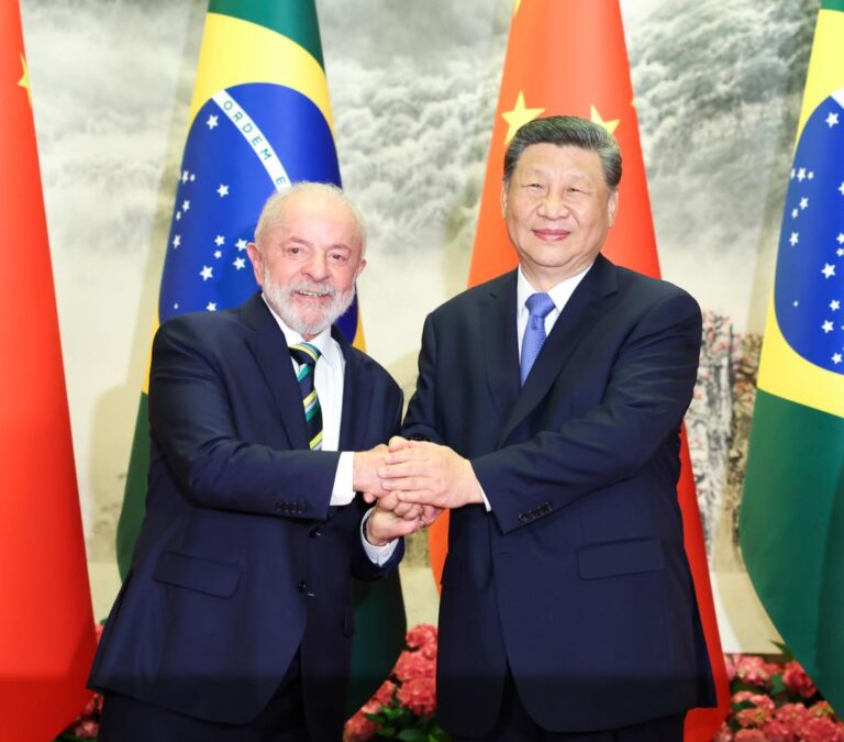 Brasil anuncia isenção de visto para cidadãos chineses em reciprocidade à política de Pequim