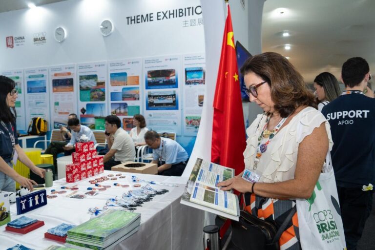 Brasil e China registram forte aumento no interesse de turistas e negócios após nova isenção mútua de vistos