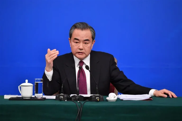 China reage a ataque dos EUA na Venezuela e reforça oposição a “polícia mundial”