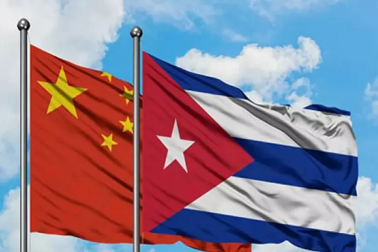 China anuncia apoio a Cuba em meio à grave escassez de combustível
