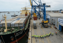 Porto de Imbituba Realiza Exportação Inédita de DDG para a China Navio atracado em porto de Imbituba SC