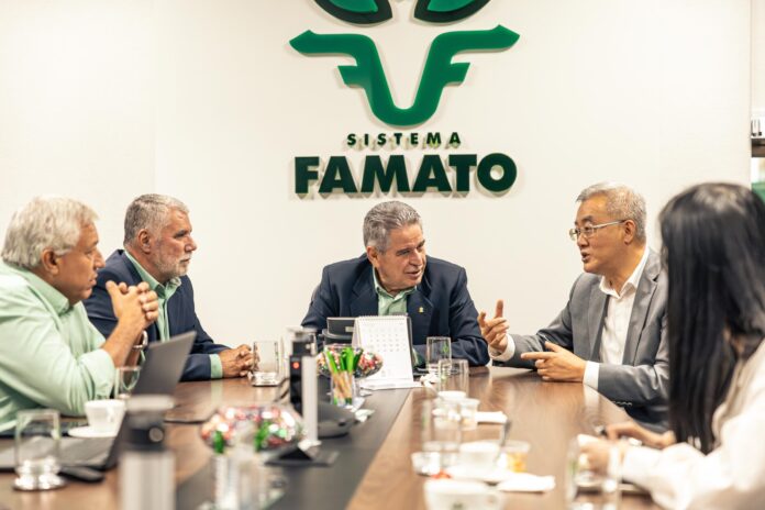 Famato e embaixador chines Famato recebe embaixador chinês