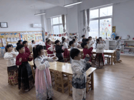 Vivenciando o Equinócio de Primavera com diversão, tradição do hanfu em destaque