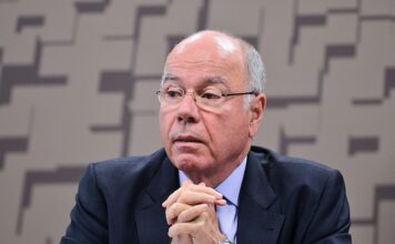 Mauro Vieira nega bases militares chinesas no Brasil após relatório dos EUA Mauro Vieira rebate supostas bases chinesas no Brasil