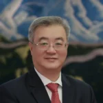 Embaixador chinÊs Zhu Qingqiao afirma que Brasil é parceiro-chave em nova fase de crescimento