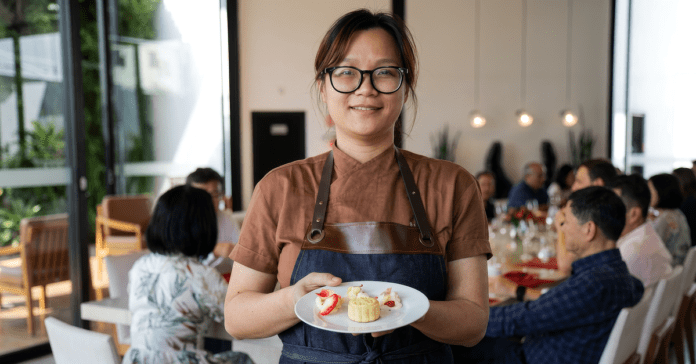 Comida como oferenda, mas para “deuses” humanos