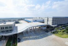 Ano inicial observa a China · Porto de Livre Comércio Aberto: do “fluxo aeroportuário” ao “incremento econômico”