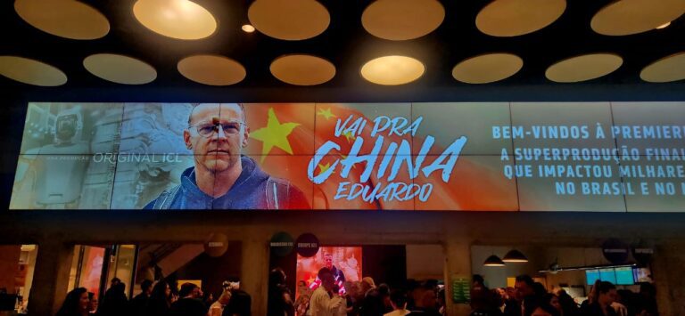 “Vai pra China, Eduardo!”